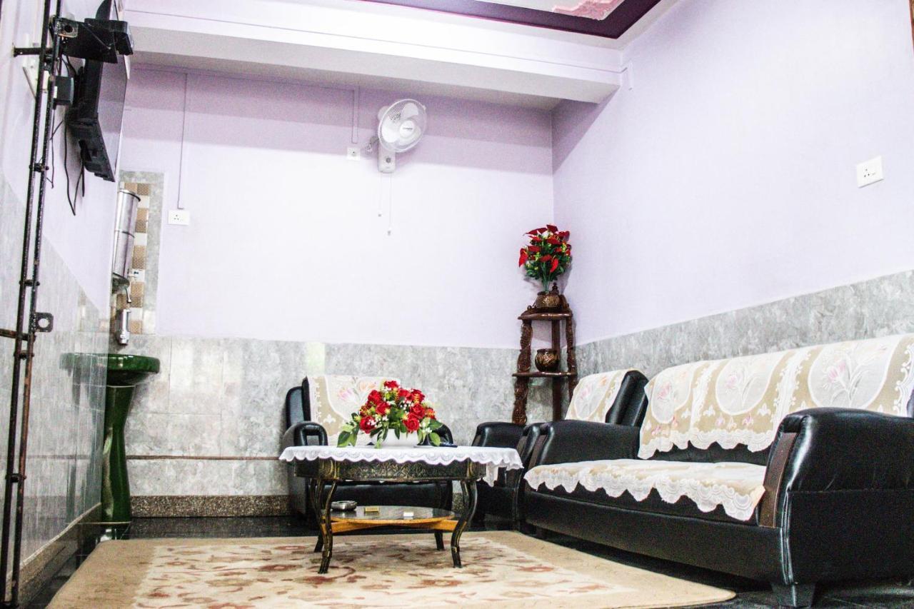 שילונג Promudini Guest House מראה חיצוני תמונה